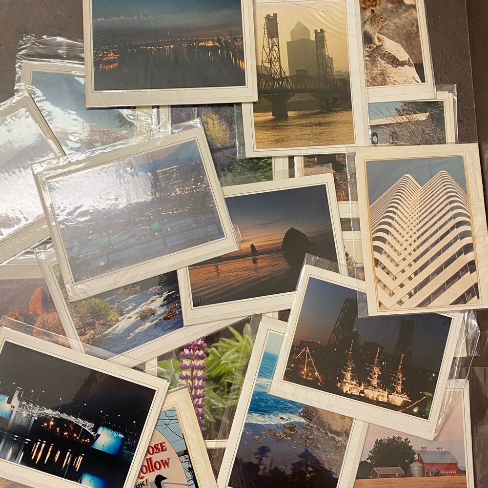 Vintage/retro cards with photos of Oregon